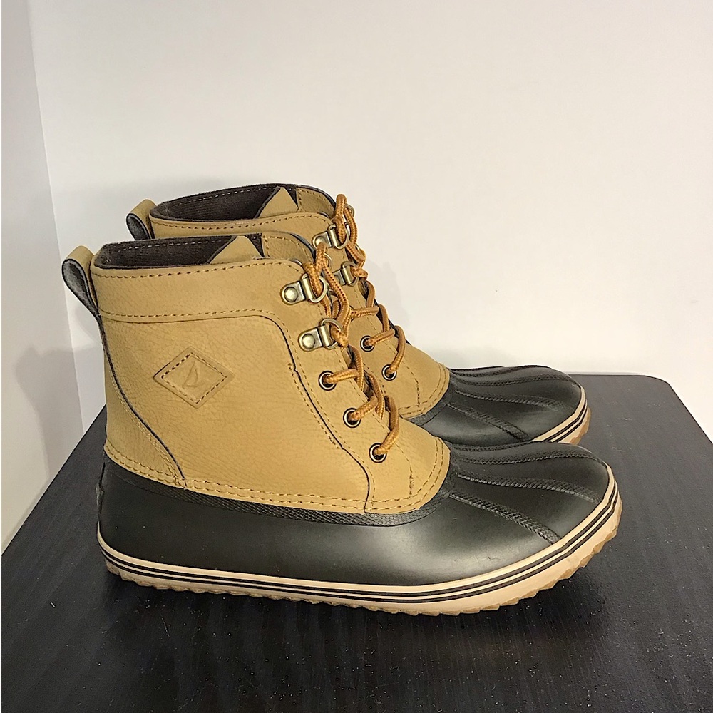 Sperry Boots Boys Sz 5m